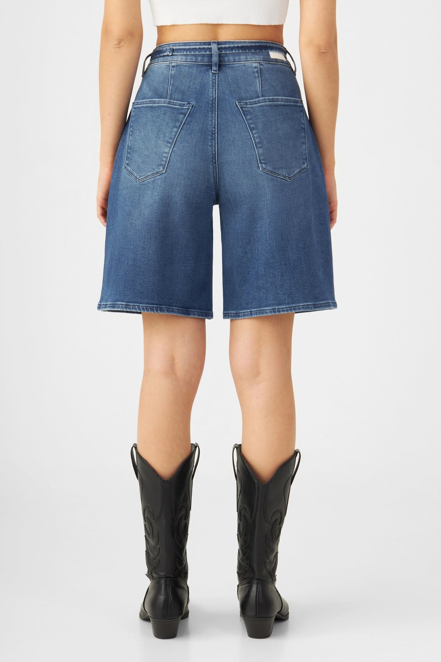 Dawn BLINKY Short