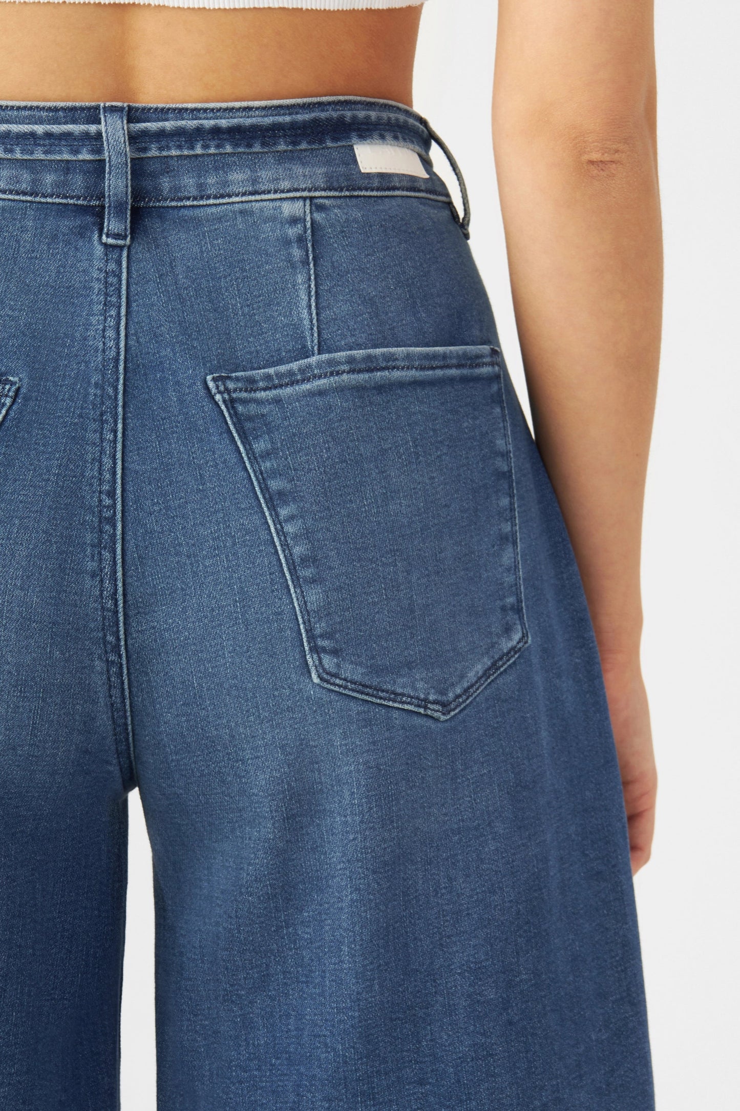 Dawn BLINKY Short