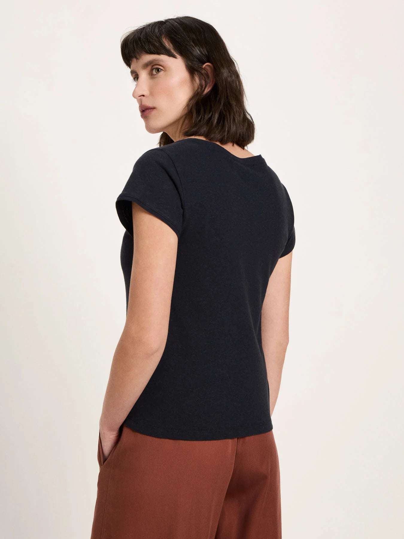 Lanius Shirt mit tiefem Ausschnitt