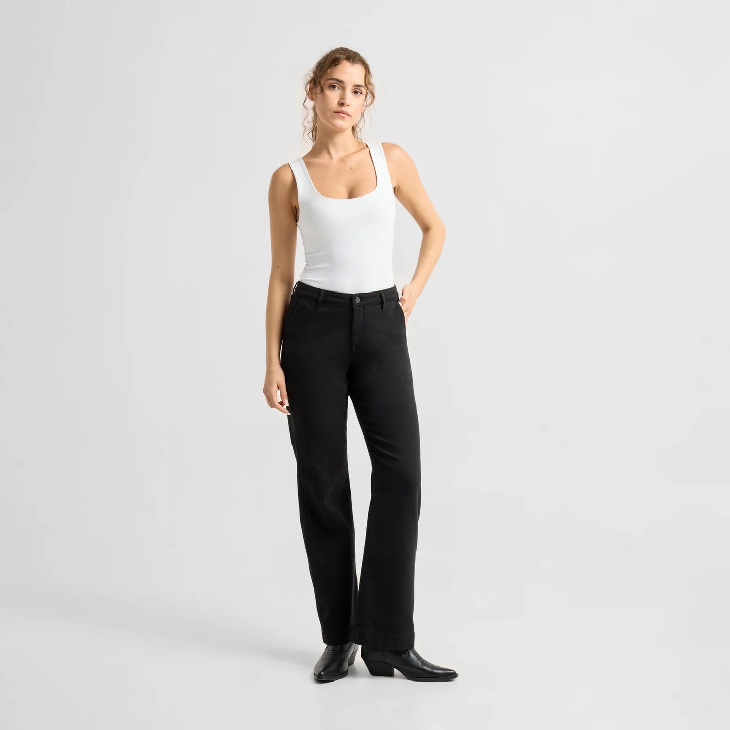 Dawn Jeans Cosma Flared Chino