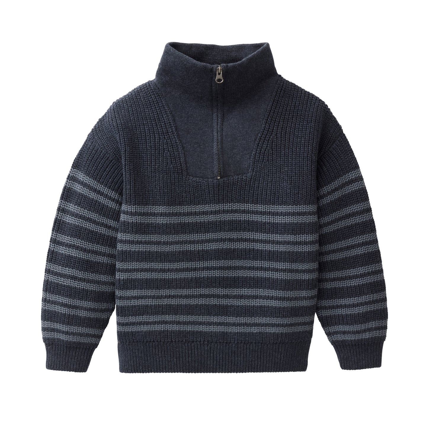 People wear organic Strick Troyer Bio-Baumwolle