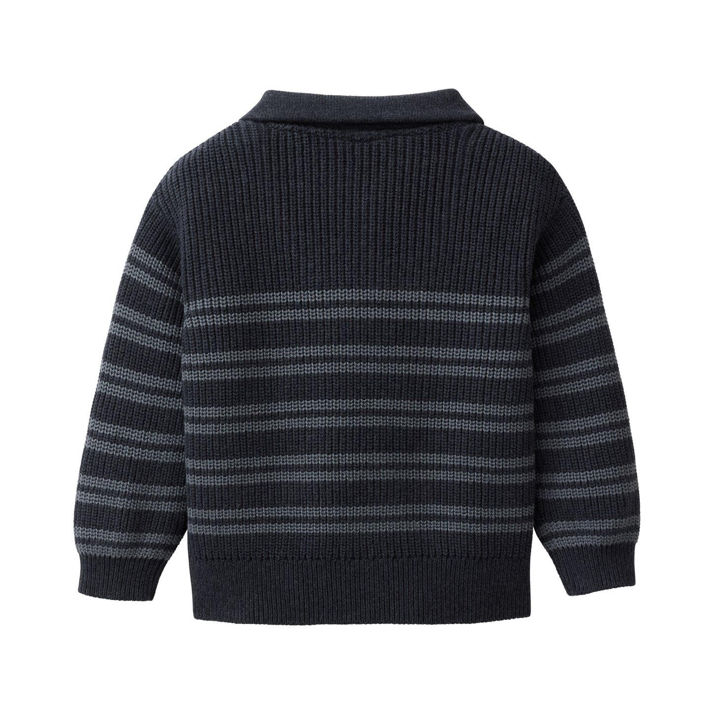 People wear organic Strick Troyer Bio-Baumwolle