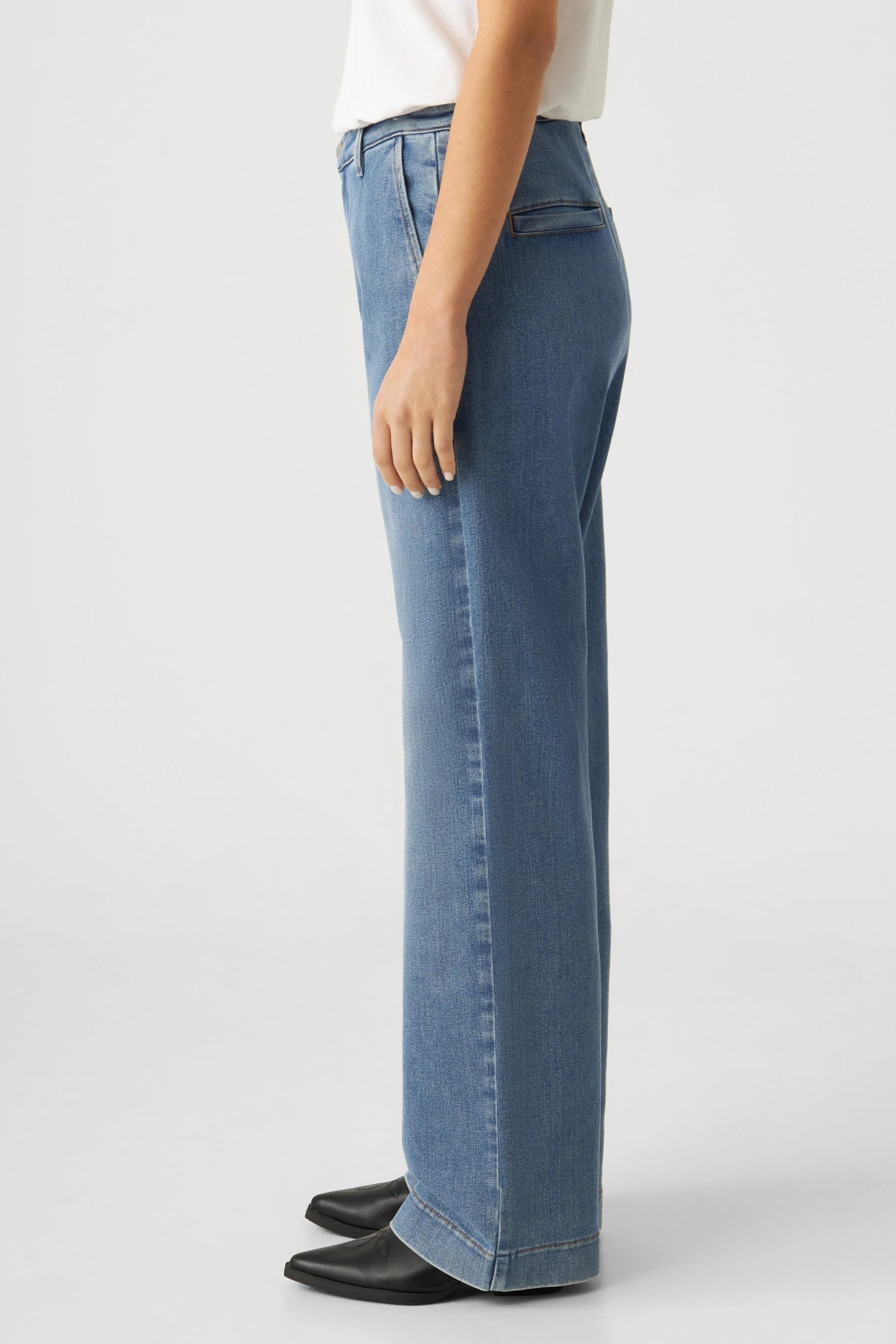 Dawn Jeans Glow