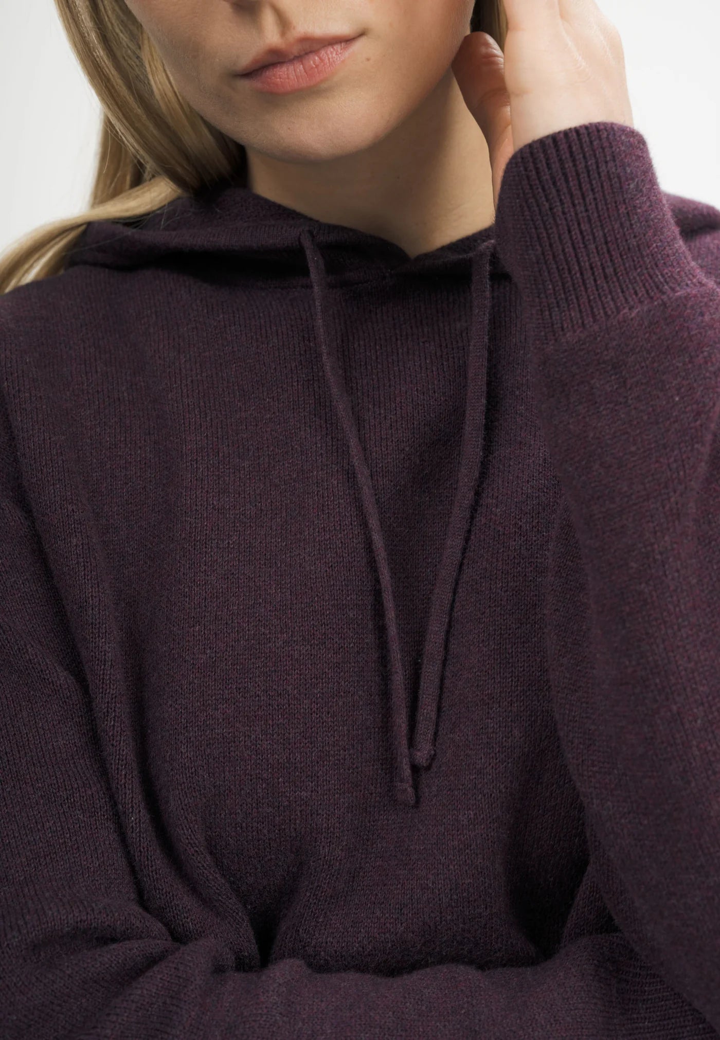 Melawear Pullover Janisha mit Kapuze