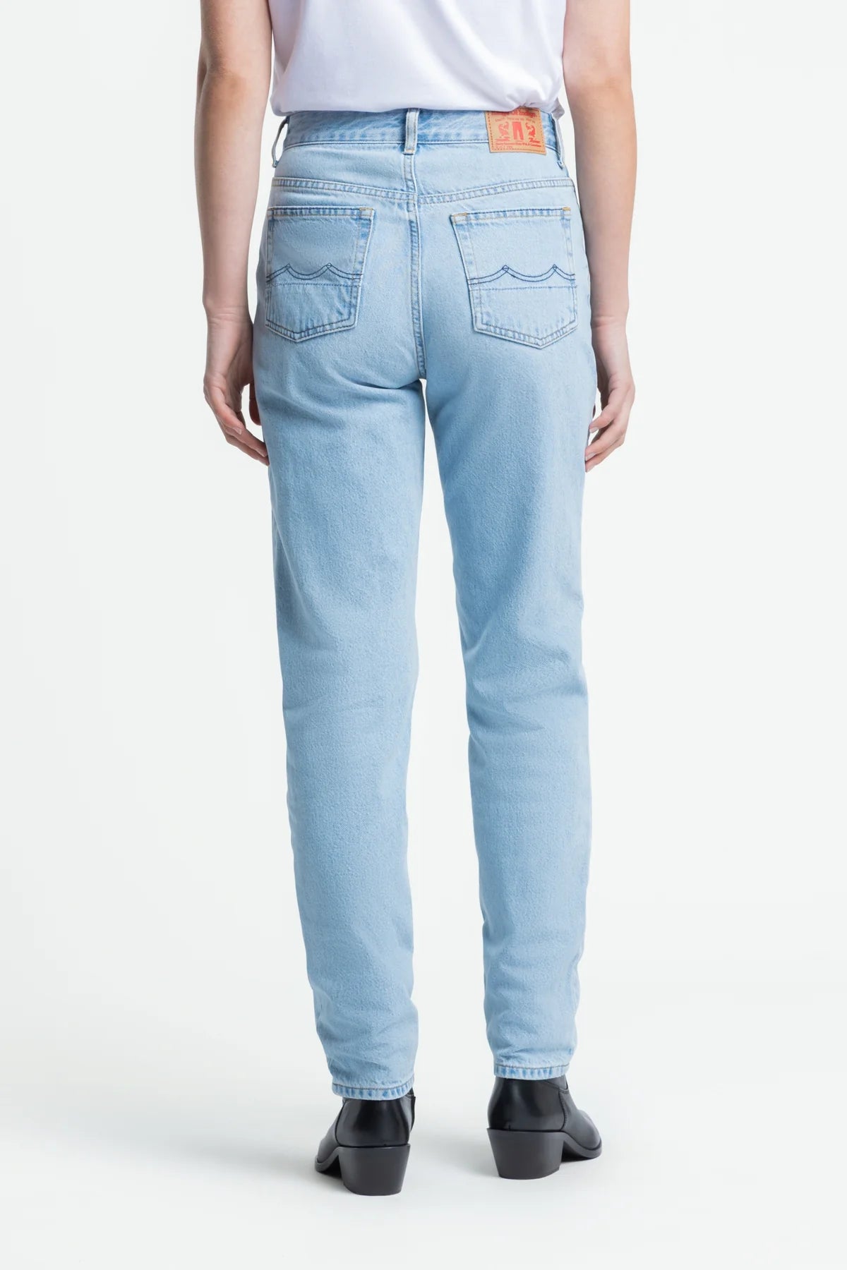 Kings of Indigo Jeans Caroline