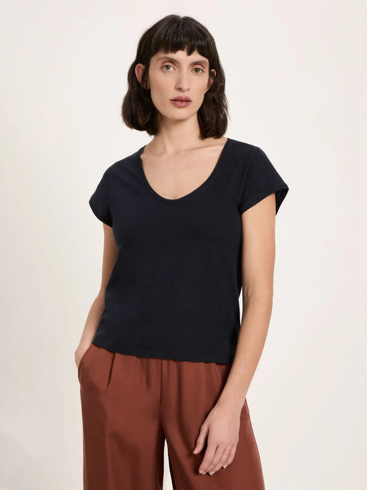 Lanius Shirt mit tiefem Ausschnitt