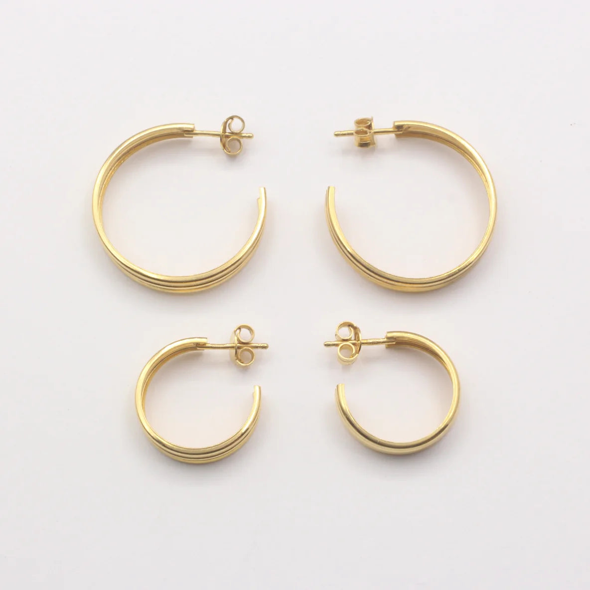 Jewelberry Kreole Three Lines Hoop